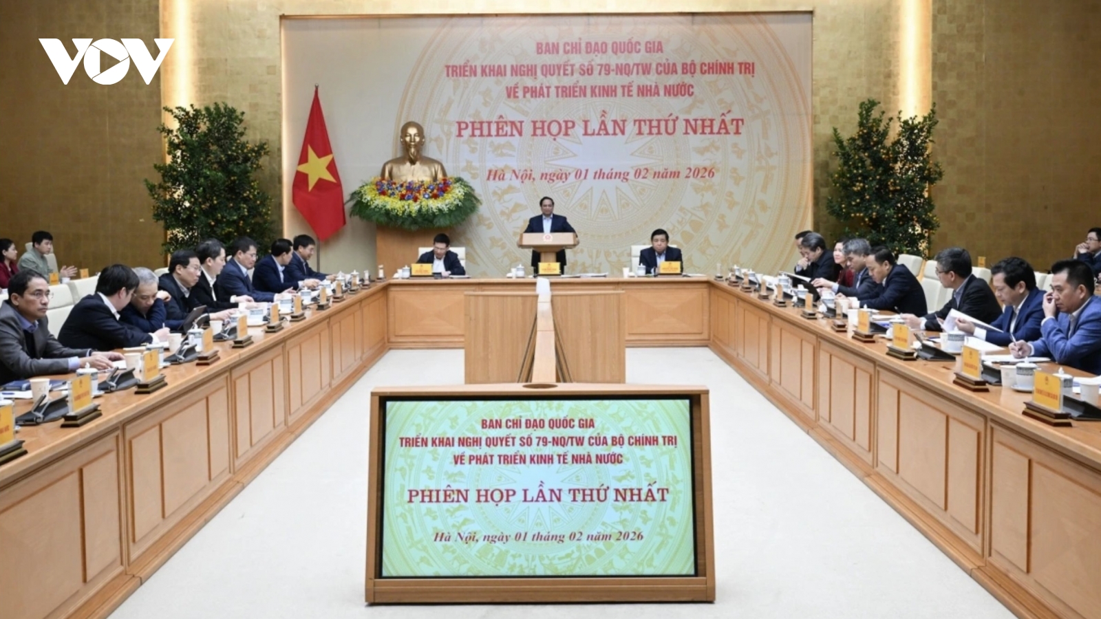 PM urges decisive action to implement Politburo Resolution on state-owned economic sector